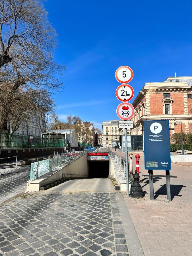 Cedar Inn Budapest - Palace District Eksteriør bilde
