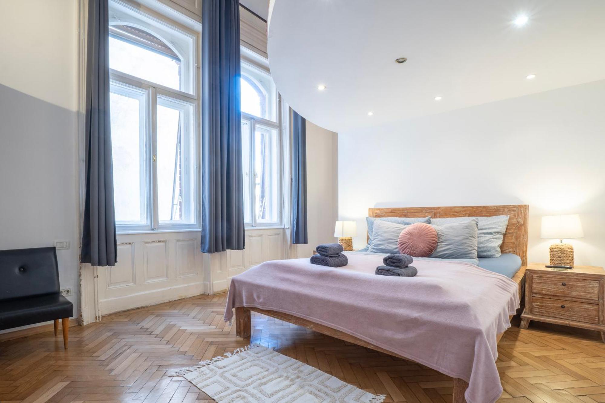 Cedar Inn Budapest - Palace District Eksteriør bilde