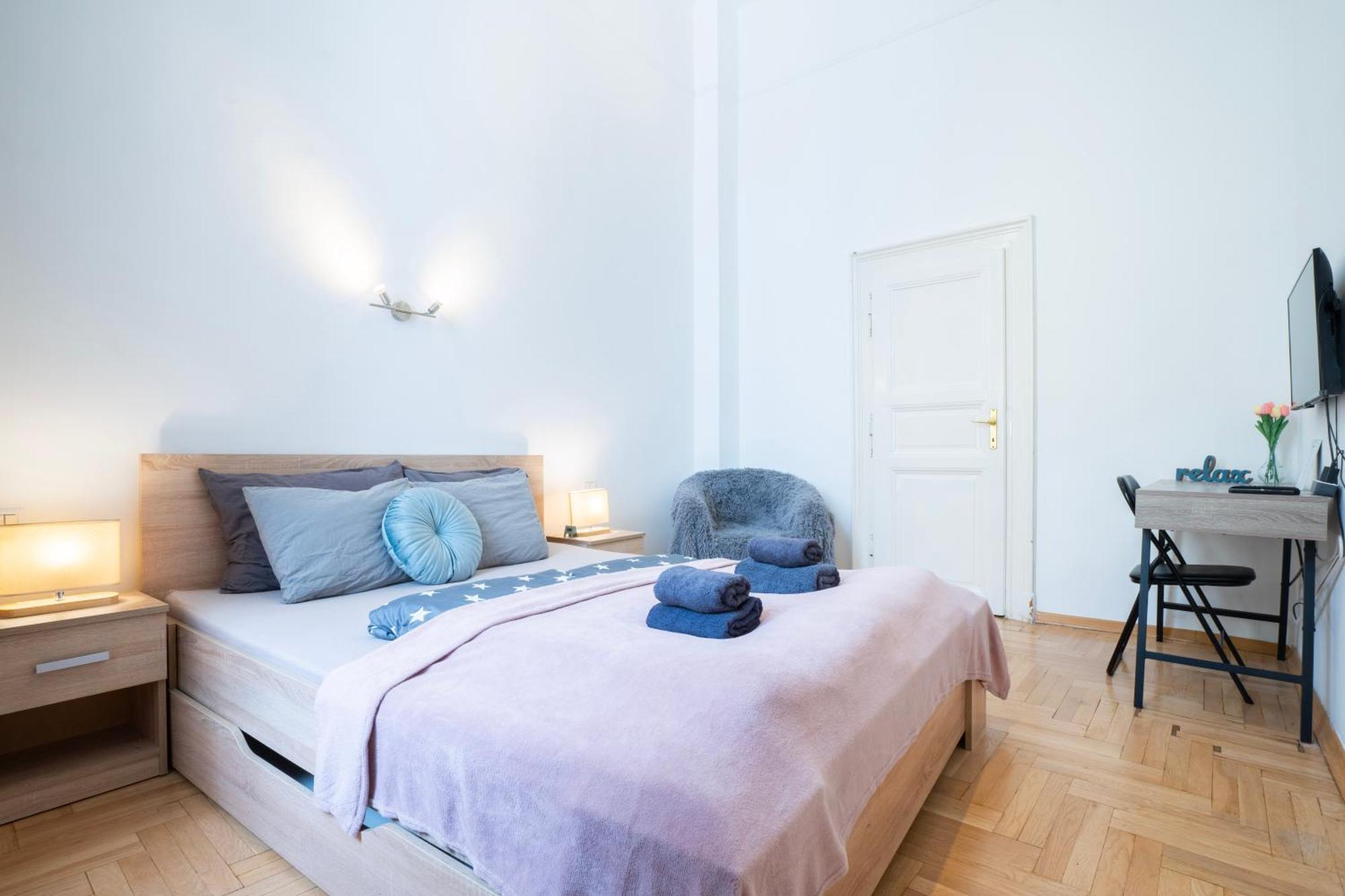 Cedar Inn Budapest - Palace District Eksteriør bilde