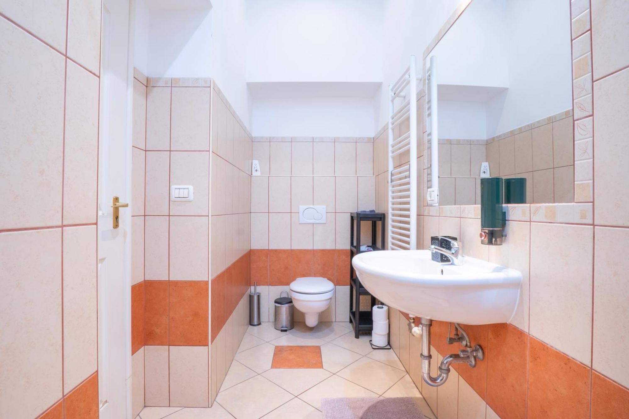 Cedar Inn Budapest - Palace District Eksteriør bilde